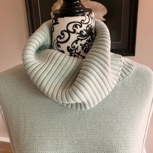 Banana Republic Teal Sleeveless Sweater Large